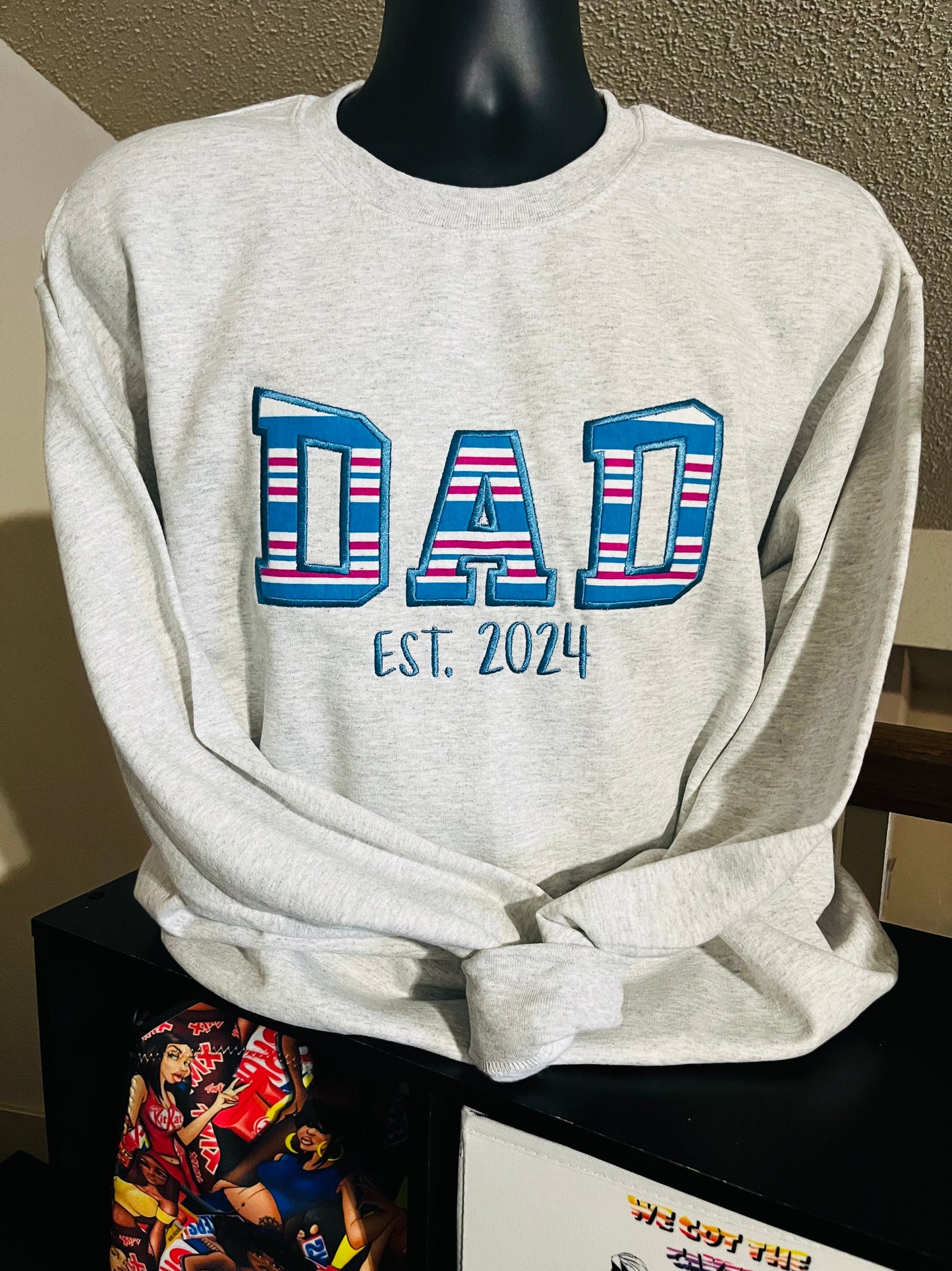 EMBROIDERY APPLIQUE SWEATSHIRT AND HOODIES