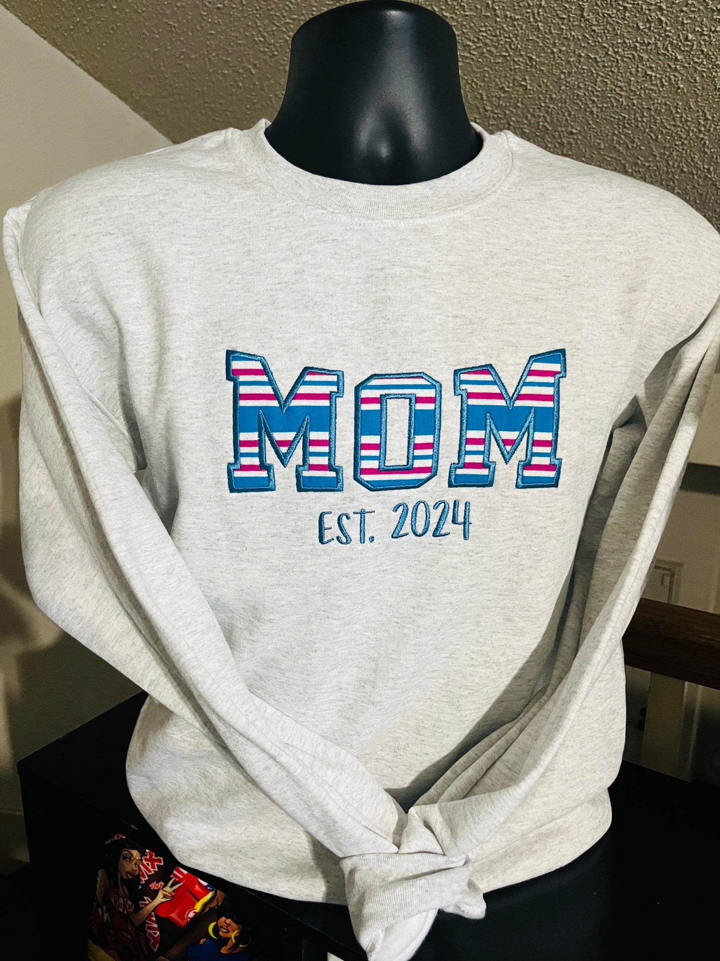 EMBROIDERY APPLIQUE SWEATSHIRT AND HOODIES