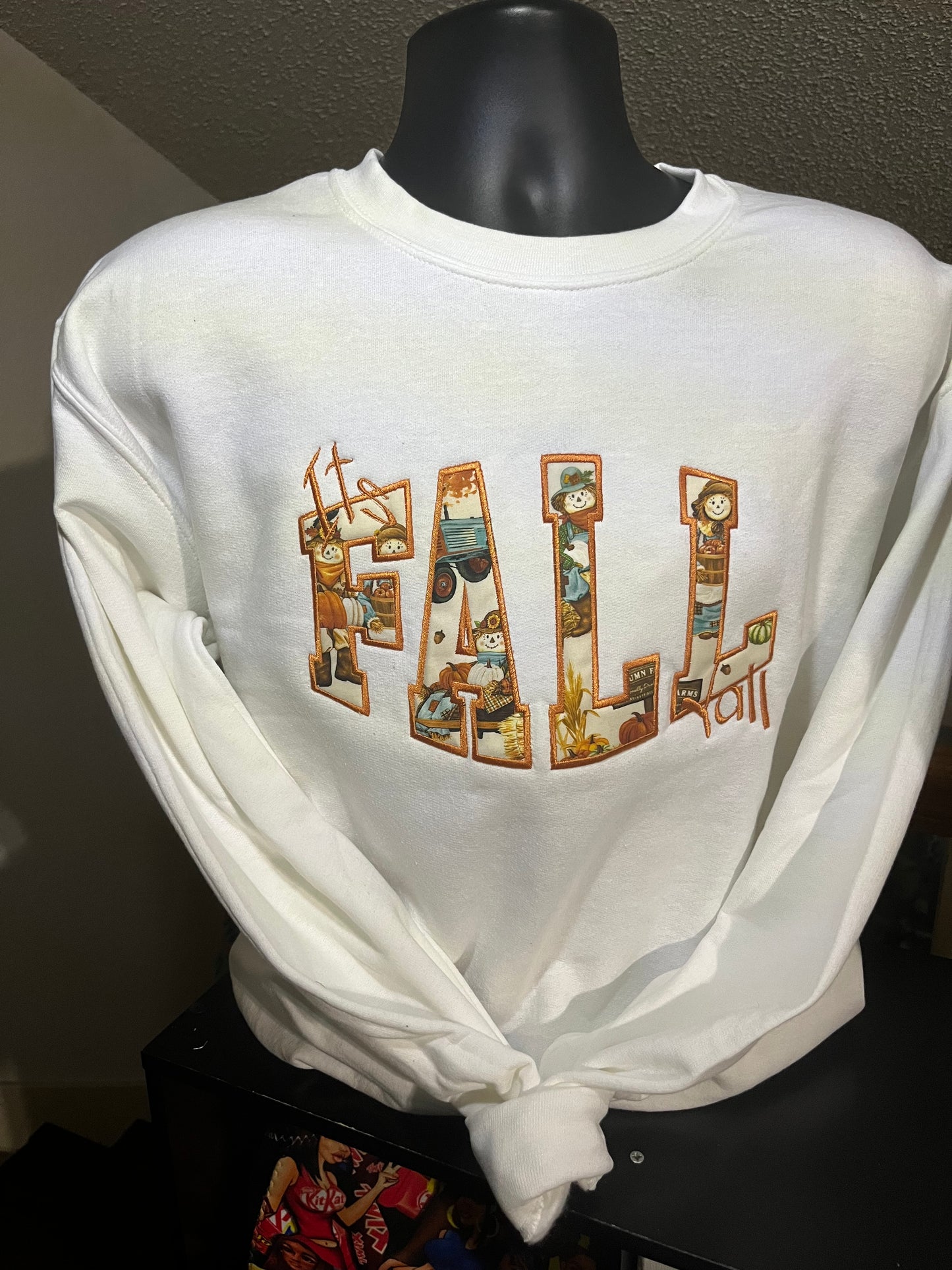 EMBROIDERY APPLIQUE SWEATSHIRT AND HOODIES