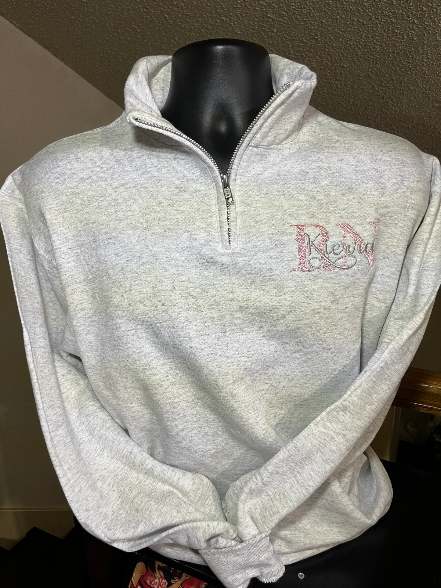 Quarter-zip sweatshirts (Embroidered)